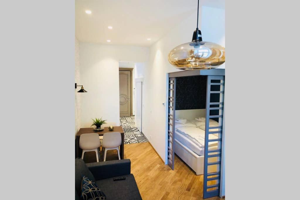 Zeus Design Apartments Schoenbrunn เวียนนา ภายนอก รูปภาพ